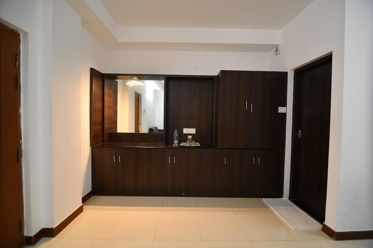 Lake View Hotel Madurai Exterior photo