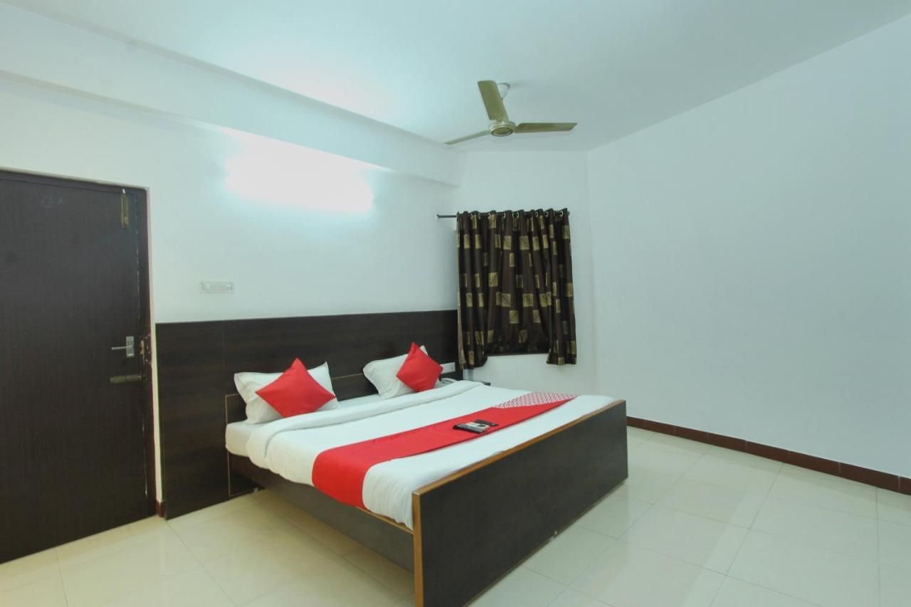 Lake View Hotel Madurai Exterior photo
