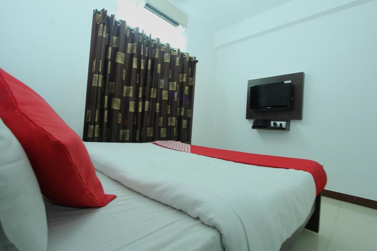 Lake View Hotel Madurai Exterior photo