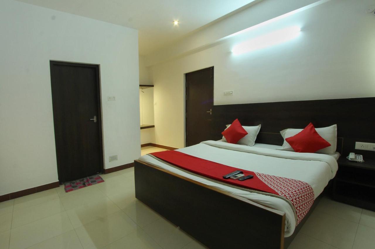 Lake View Hotel Madurai Exterior photo